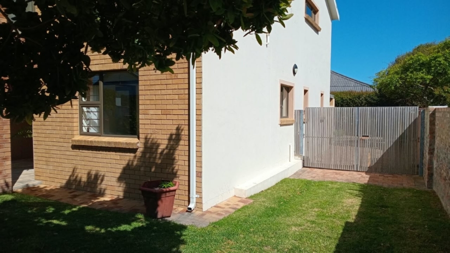 To Let 1 Bedroom Property for Rent in Kleinmond Western Cape